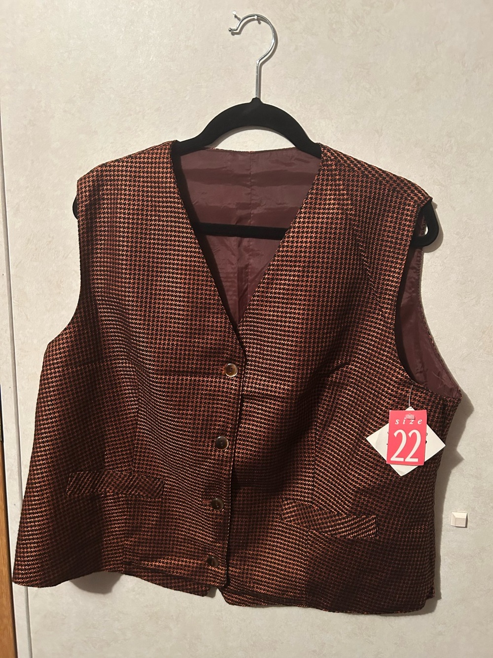 NWT 4C houndstooth orange and black size 22 vest